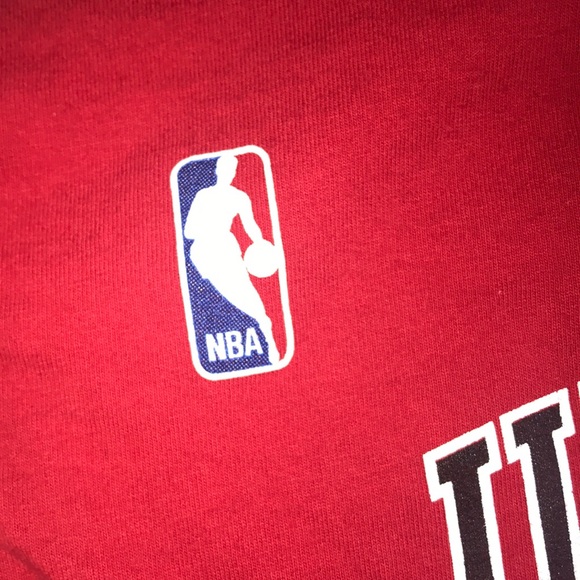 Unbeata”Bulls” Shirt Size Men’s Small Chicago ♥️🤗 - Picture 2 of 8